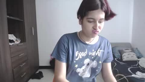 Snapshot of pia_alonzo30 chatting on 1, 5, 2026 izzy online show from 1, 5, 2026