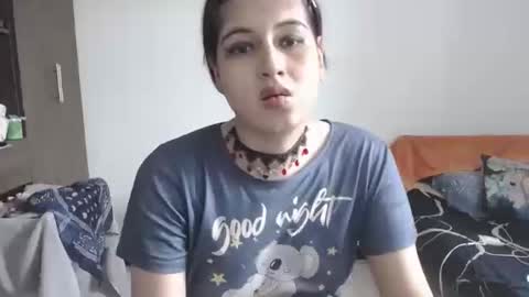 Snapshot of pia_alonzo30 chatting on 20, 5, 2026 izzy online show from 20, 5, 2026