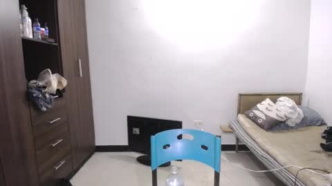 Snapshot of pia_alonzo30 chatting on 13, 6, 2026 izzy online show from 13, 6, 2026