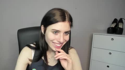 P I A online show from 2, 11, 2025