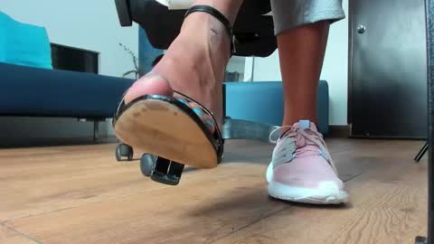    Special Couple Show - WELCOME TO XMAS   5 and 6 December  - 2 at 8 pm COL hour online show from 9, 9, 2025