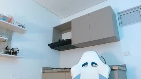 Liz online show from 26, 2, 2025