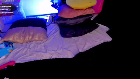  PIA FISHER  online show from 27, 2, 2025