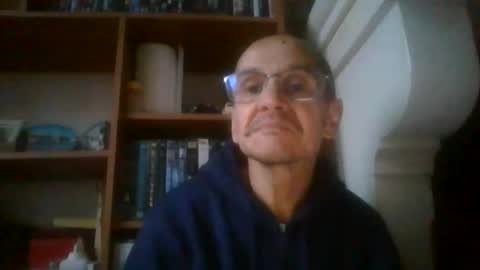 Snapshot of pichoun71 chatting on 14, 12, 2024 pichoun71 online show from 14, 12, 2024
