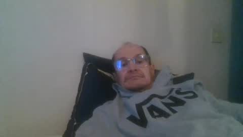 Snapshot of pichoun71 chatting on 8, 2, 2025 pichoun71 online show from 8, 2, 2025