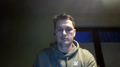 Snapshot of piercingsxxx chatting on 13, 2, 2025 piercingsxxx online show from 13, 2, 2025