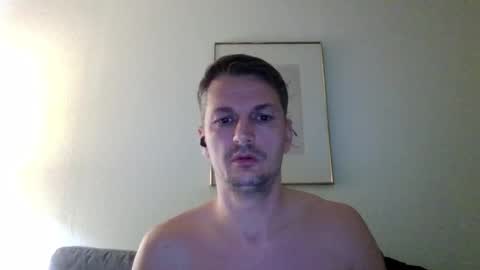 Snapshot of piercingsxxx chatting on 17, 2, 2025 piercingsxxx online show from 17, 2, 2025