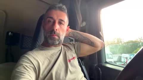 pierotu online show from 13, 4, 2026