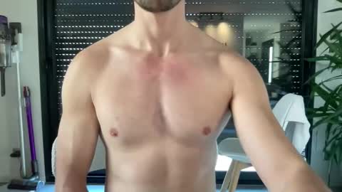 Snapshot of pierre81000 chatting on 7, 2, 2026 pierre81000 online show from 7, 2, 2026