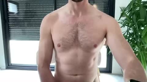 Snapshot of pierre81000 chatting on 1, 4, 2026 pierre81000 online show from 1, 4, 2026