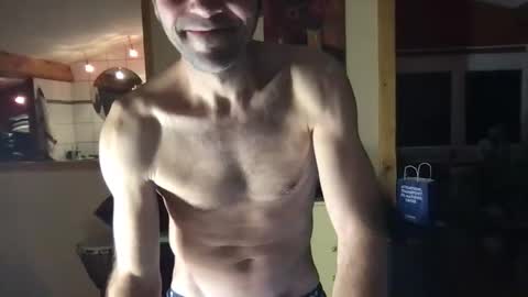 Snapshot of pierrohhh chatting on 17, 12, 2025 pierrohhh online show from 17, 12, 2025