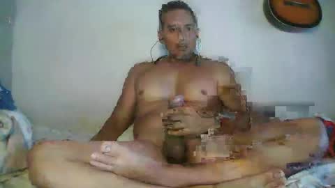 pieslatinos online show from 23, 3, 2026