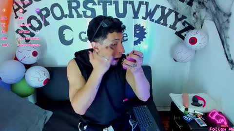 Snapshot of piggy_eddy chatting on 23, 10, 2025 Eddy Brock... Its a pleasure to talk to... online show from 23, 10, 2025