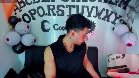 Snapshot of piggy_eddy chatting on 26, 10, 2025 Eddy Brock... Its a pleasure to talk to... online show from 26, 10, 2025