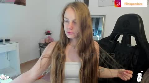 Snapshot of piinkpandora chatting on 23, 5, 2026 PiinkPandora online show from 23, 5, 2026