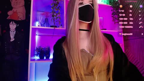Snapshot of pika_pikaa chatting on 11, 1, 2025 Sonya online show from 11, 1, 2025