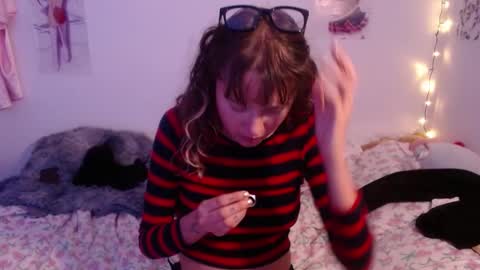 Snapshot of pikawiii chatting on 30, 12, 2024 ill be back on monday 18th of november online show from 30, 12, 2024