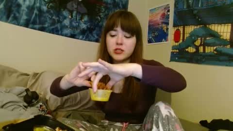 PilloGoddess online show from 3, 2, 2025