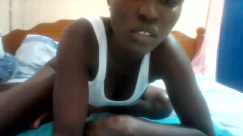 pinah1997 online show from 13, 2, 2025