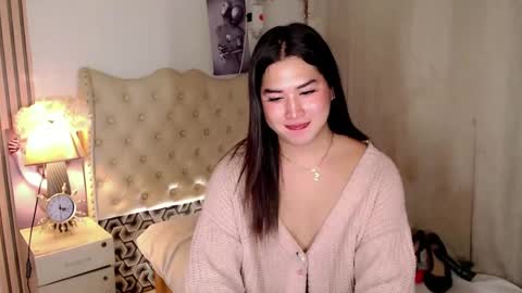 Ivy Morningstar online show from 8, 12, 2024