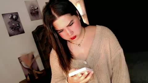 Snapshot of pinay_ivy chatting on 17, 6, 2026 Ivy Morningstar online show from 17, 6, 2026