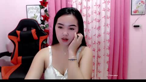 Snapshot of pinay_nica chatting on 26, 12, 2024 pinay_nica online show from 26, 12, 2024