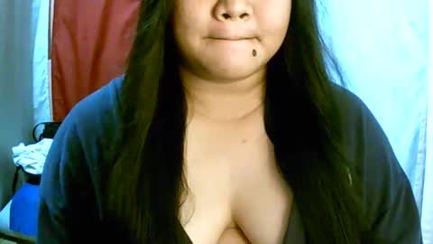 pinayjona online show from 2, 11, 2025