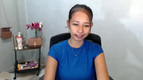 pinaymorena_renelda online show from 19, 11, 2025