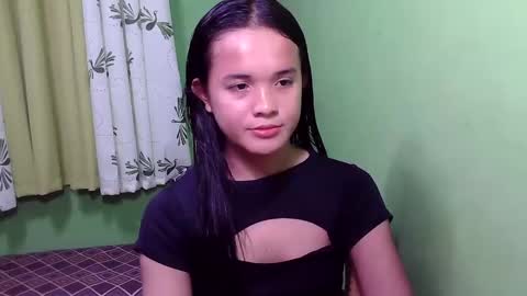 pinaymorena_rhowe online show from 9, 1, 2025