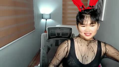 Snapshot of pinayprincesslyn chatting on 12, 1, 2025 Lyn the Lesbian online show from 12, 1, 2025