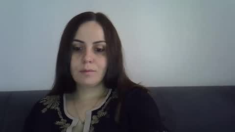 pineapple375 online show from 5, 4, 2026