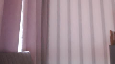       online show from 18, 9, 2025