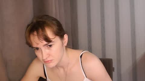 Snapshot of pineapple__mood chatting on 21, 4, 2026 online show from 21, 4, 2026