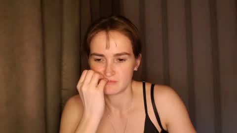 Snapshot of pineapple__mood chatting on 29, 4, 2026 online show from 29, 4, 2026