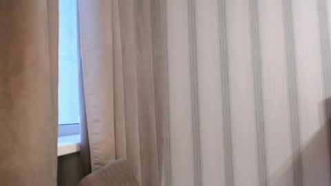 Snapshot of pineapple__mood chatting on 3, 5, 2026 online show from 3, 5, 2026