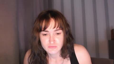 Snapshot of pineapple__mood chatting on 17, 5, 2026 online show from 17, 5, 2026