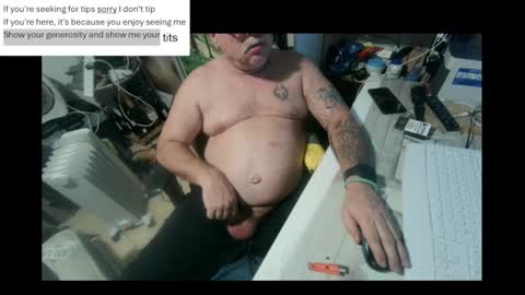 Snapshot of pini_z chatting on 19, 1, 2025 pini_z online show from 19, 1, 2025