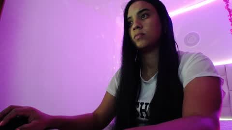 Snapshot of pink__tiffany chatting on 13, 1, 2025 tiffany online show from 13, 1, 2025