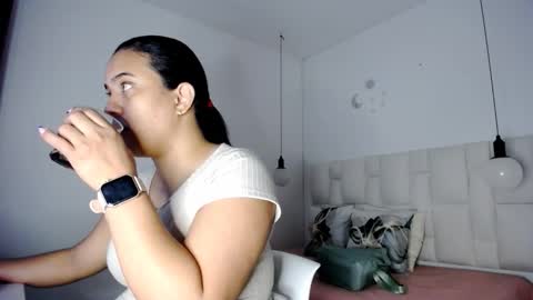 Snapshot of pink__tiffany chatting on 30, 9, 2025 tiffany online show from 30, 9, 2025