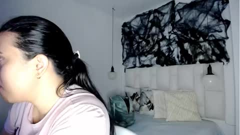 Snapshot of pink__tiffany chatting on 12, 10, 2025 tiffany online show from 12, 10, 2025