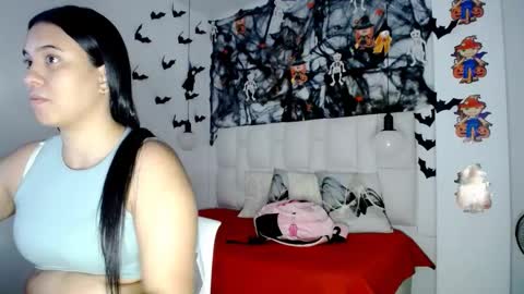 Snapshot of pink__tiffany chatting on 19, 10, 2025 tiffany online show from 19, 10, 2025