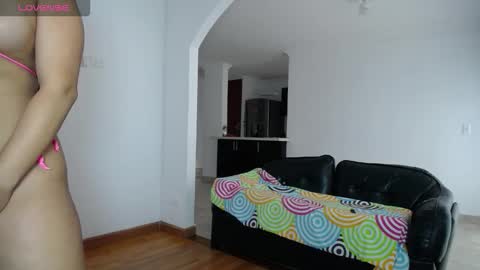 Snapshot of pink__tiffany chatting on 11, 11, 2025 tiffany online show from 11, 11, 2025