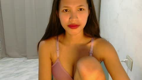 Snapshot of pink_bubbles011 chatting on 31, 5, 2026 pink_bubbles011 online show from 31, 5, 2026