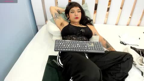 weedcandy ig y twitter xpink dustt online show from 3, 2, 2025