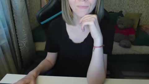 Snapshot of pink_martinis chatting on 22, 9, 2025 Pink MartinIS online show from 22, 9, 2025