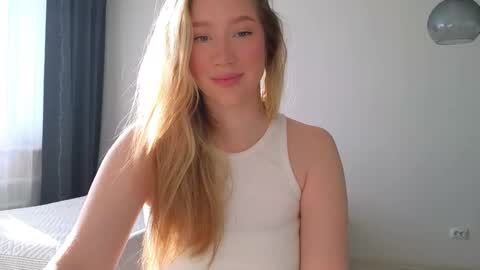 Snapshot of pink_rosee_ chatting on 16, 10, 2025 online show from 16, 10, 2025