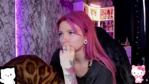 Snapshot of pink_ss chatting on 25, 5, 2026 Saly online show from 25, 5, 2026