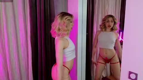 Snapshot of pinkadele chatting on 1, 2, 2025 Adele online show from 1, 2, 2025