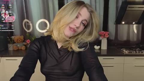 Snapshot of pinkadele chatting on 12, 2, 2025 Adele online show from 12, 2, 2025