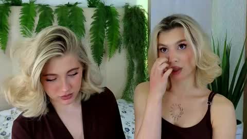 Snapshot of pinkadele chatting on 11, 9, 2025 Adele online show from 11, 9, 2025